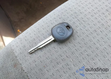 2005 Toyota Corolla Ce z USA, uszkodzony, nr VIN 1NXBR32E15Z522043